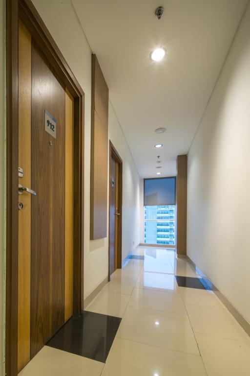 Hotel 88 Grogol Jakarta By Wh Exterior foto